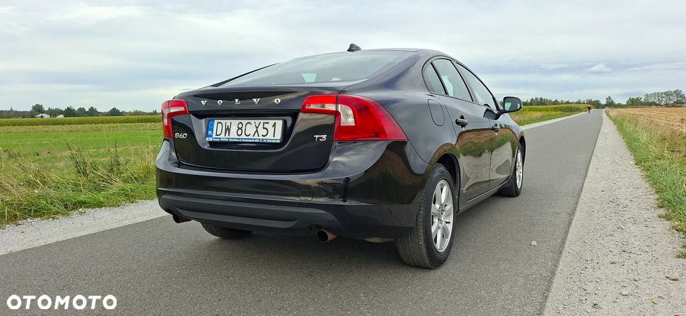 Volvo S60 T3 Kinetic - 8