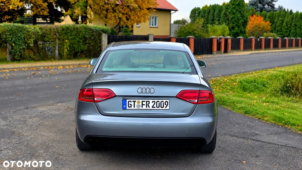 Audi A4 Limousine - 21