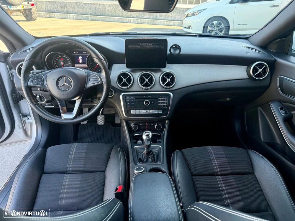 Mercedes-Benz CLA 180 d Urban - 9