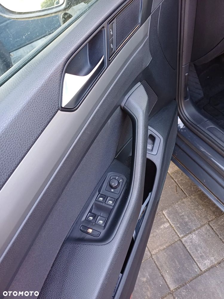 Volkswagen Passat 2.0 TDI (BlueMotion Technology) DSG Comfortline - 20