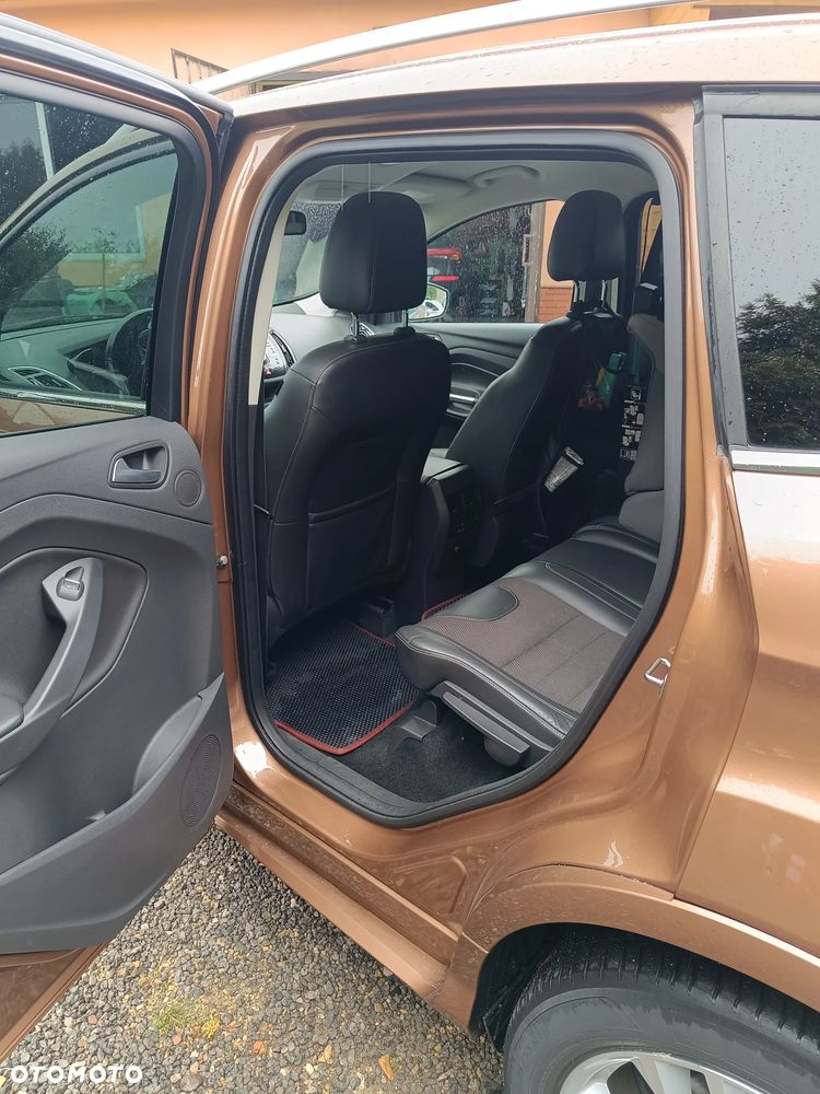 Ford Kuga 2.0 TDCi 4WD Titanium Plus - 4