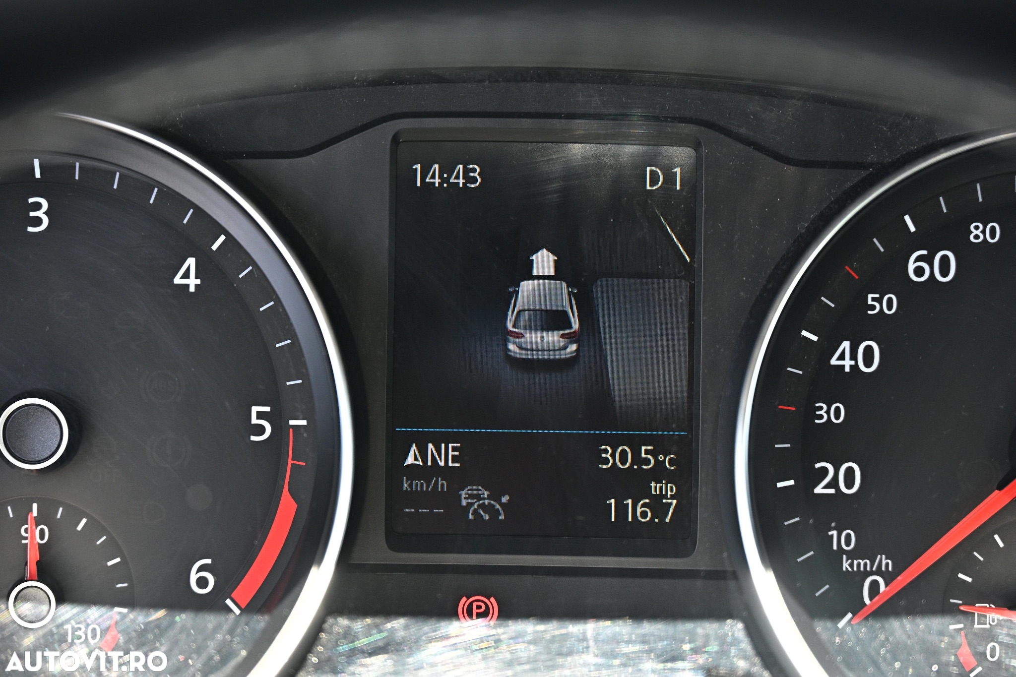 Volkswagen Passat Variant 2.0 TDI DSG (BlueMotion Technology) Highline - 32