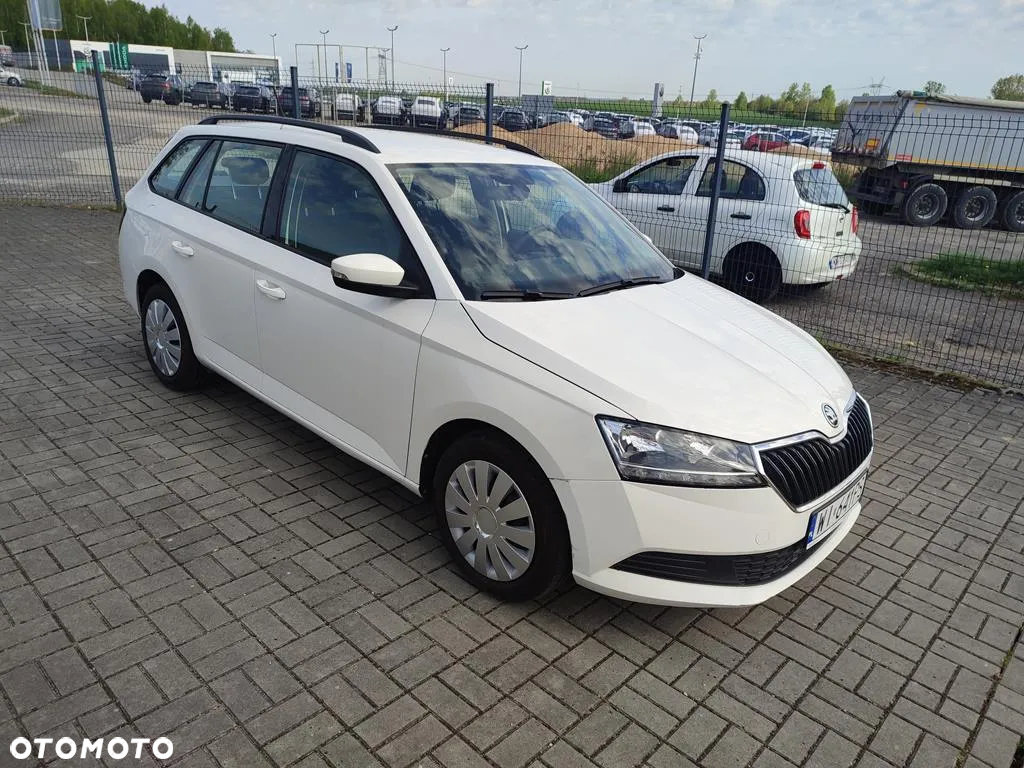 Skoda Fabia 1.0 Ambition - 10