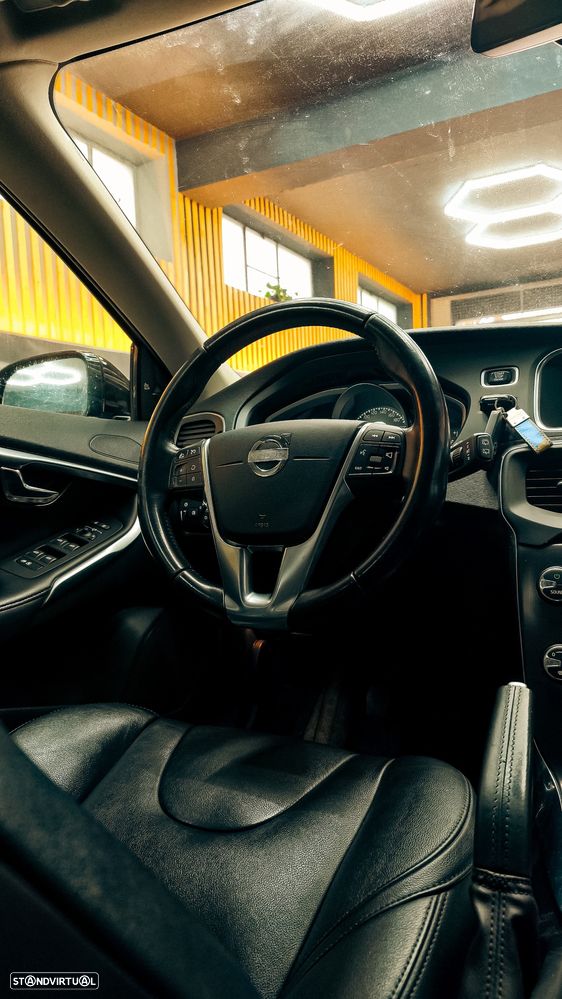 Volvo V40 D2 Summum - 16