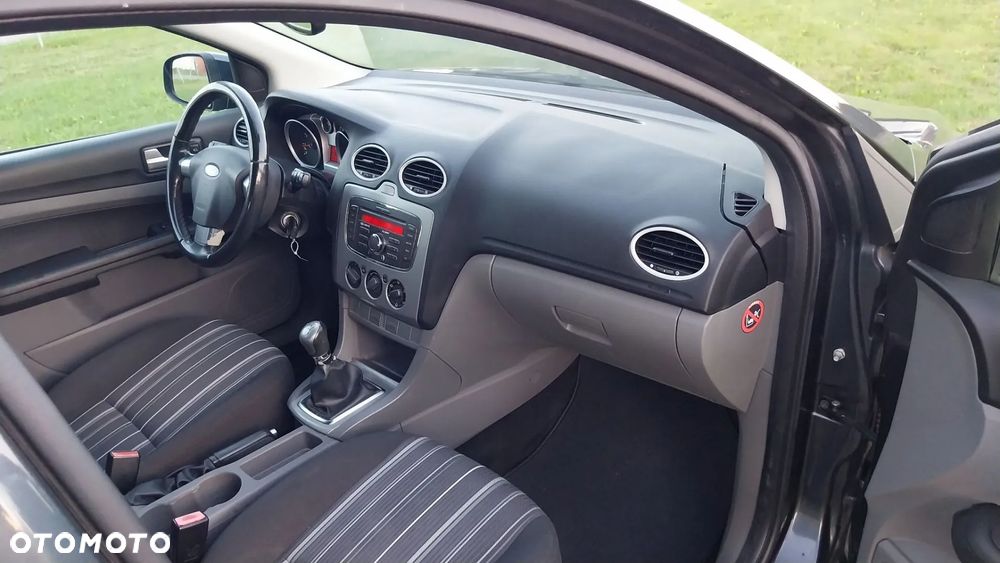 Ford Focus - 10