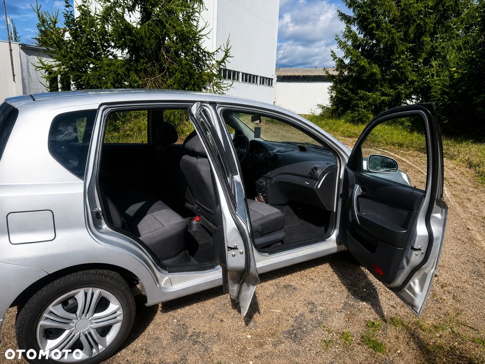 Chevrolet Aveo - 6