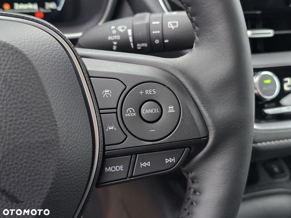 Toyota Corolla 1.8 Hybrid Comfort - 17