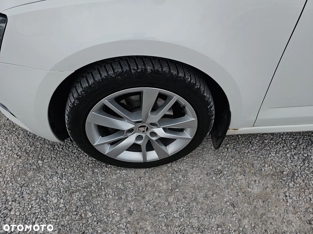 Skoda Octavia 2.0 TDI 4x4 Style DSG - 10