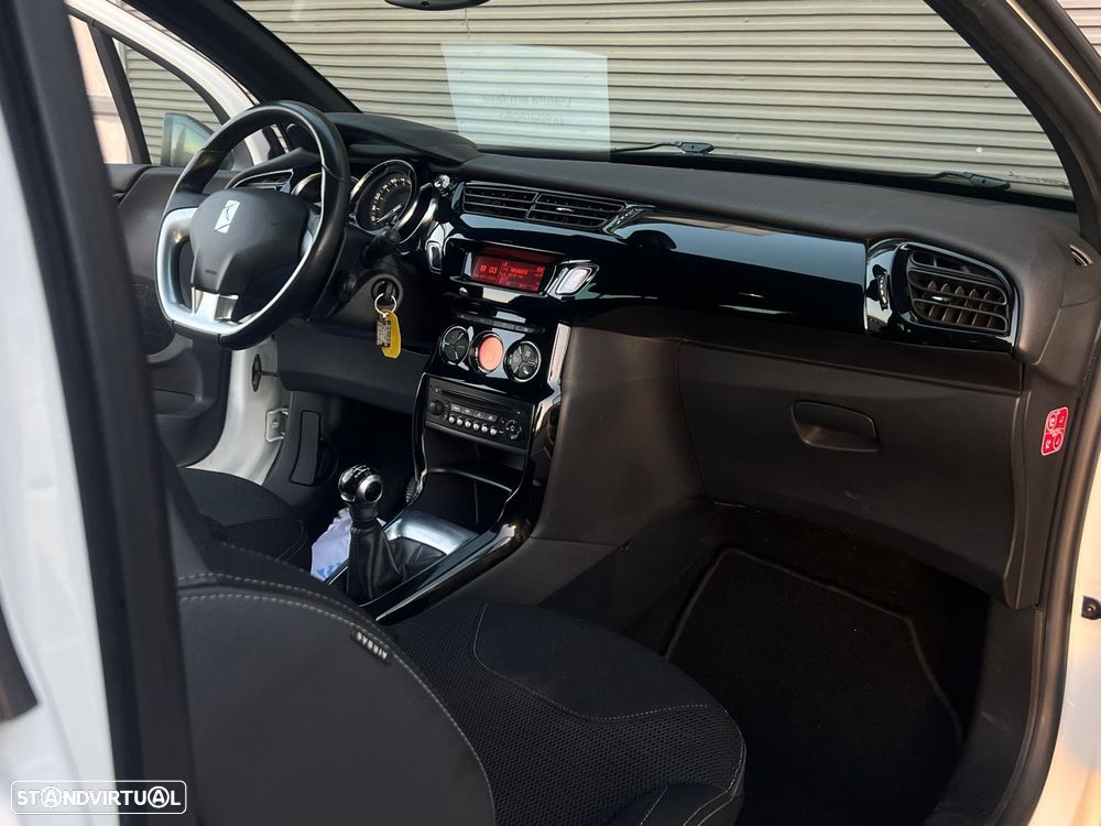 Citroën DS3 1.2 VTi So Chic - 11