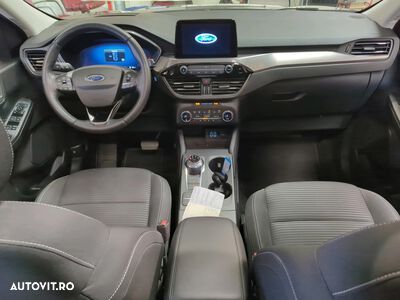 Ford Kuga - 4