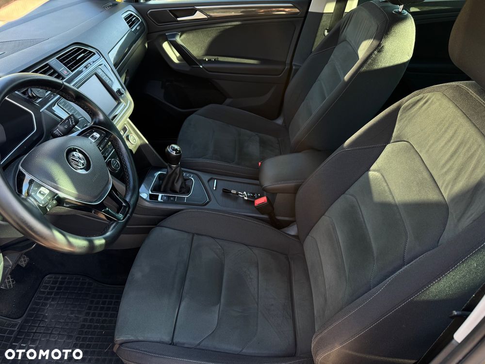 Volkswagen Tiguan - 11