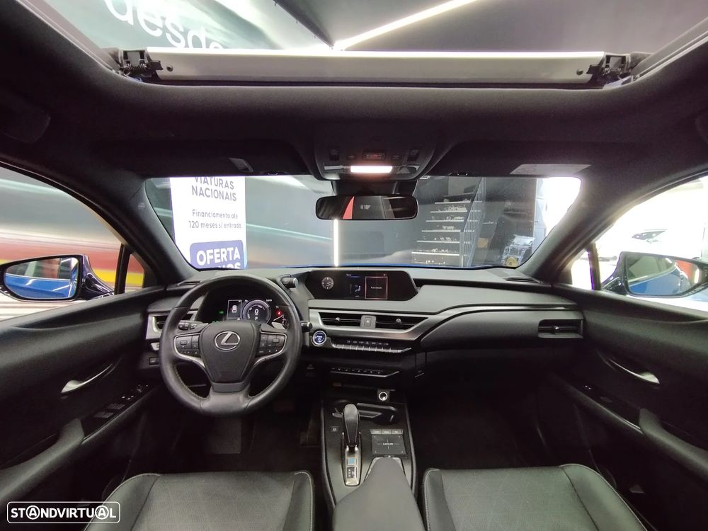 Lexus UX 300e Premium - 21