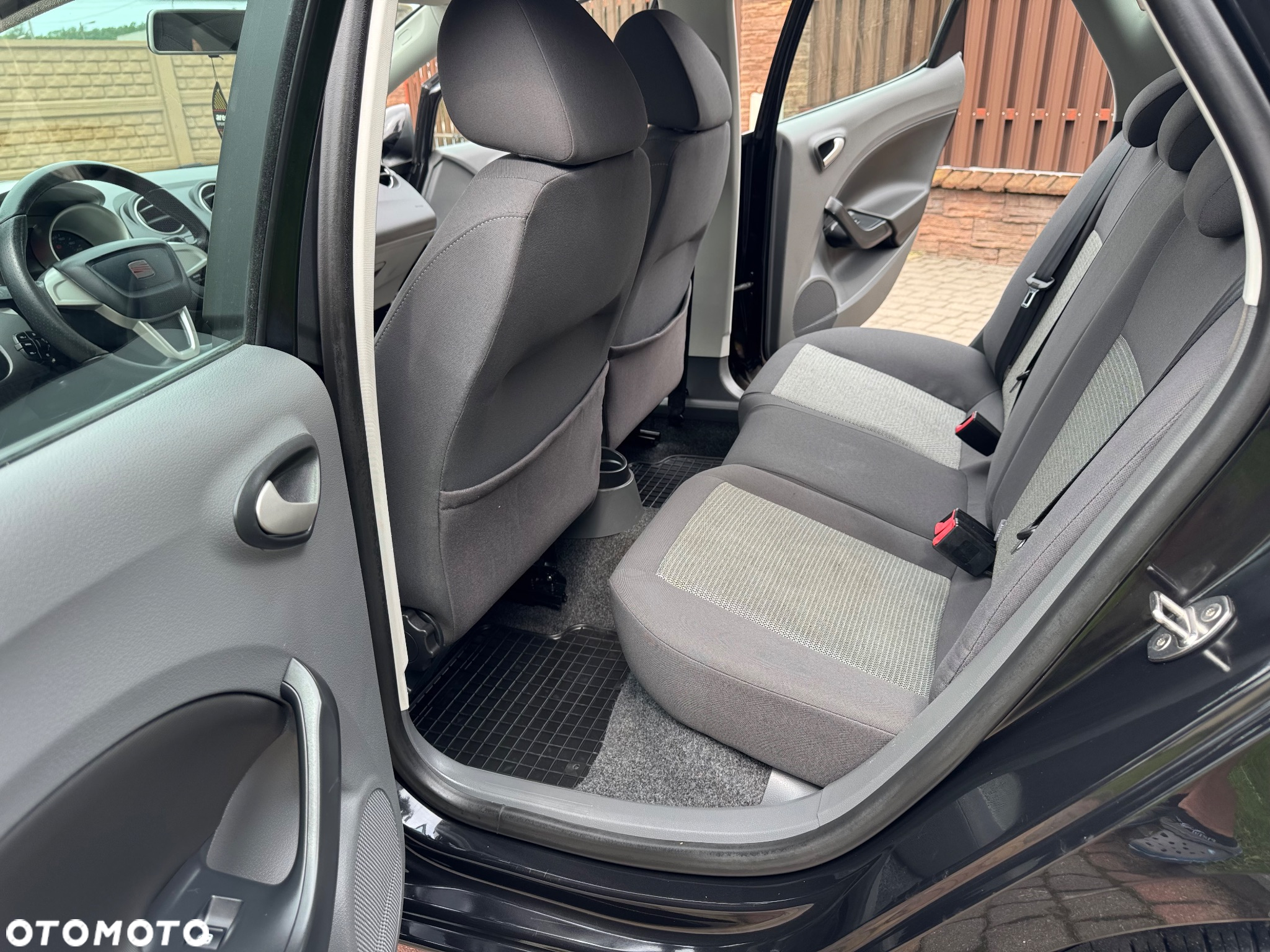 Seat Ibiza 1.4 16V Passion - 12