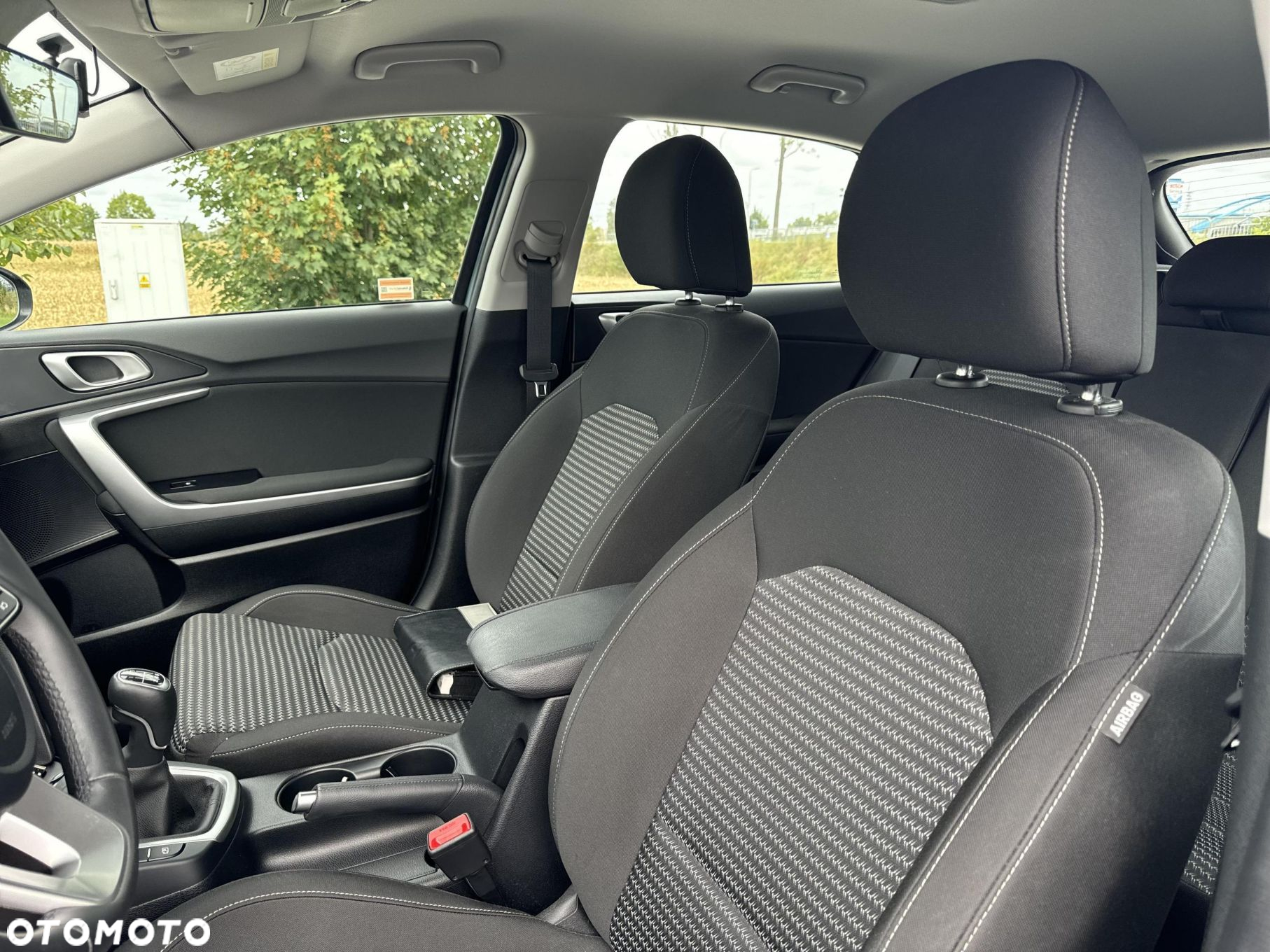 Kia Ceed 1.5 T-GDI M - 11