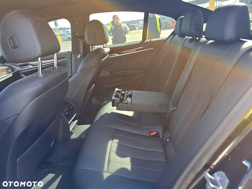 BMW Seria 5 540i xDrive M Sport sport - 12