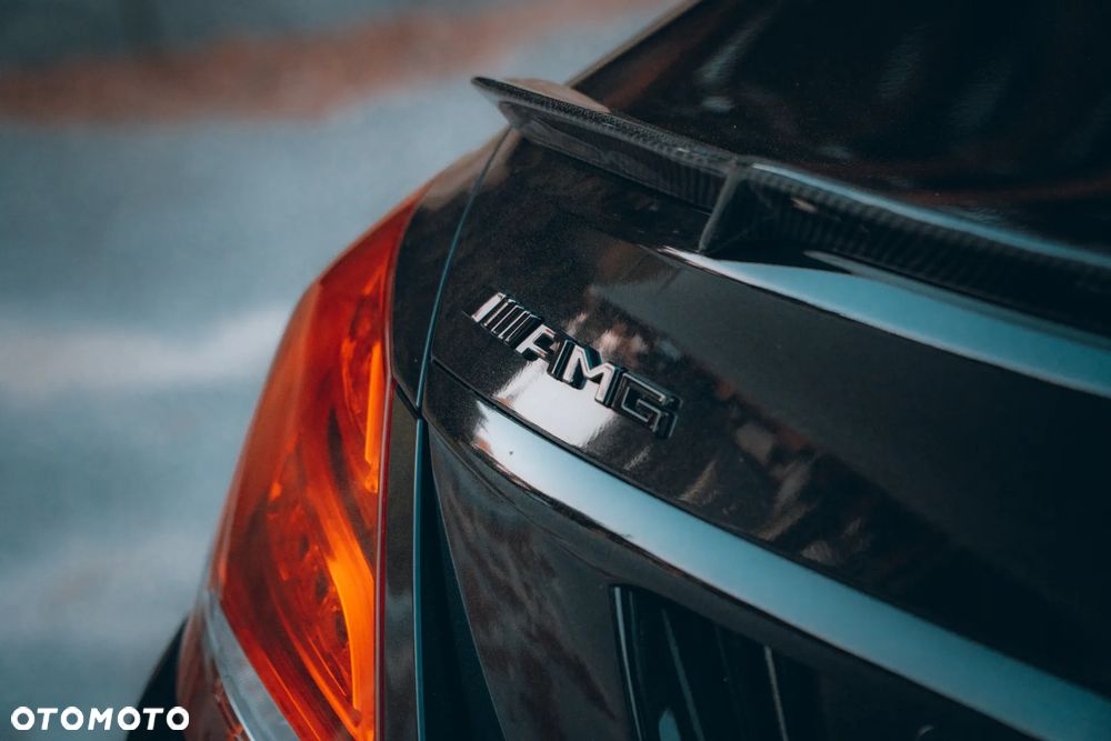 Mercedes-Benz Klasa C AMG 63 S AMG Speedshift 7G-MCT - 13