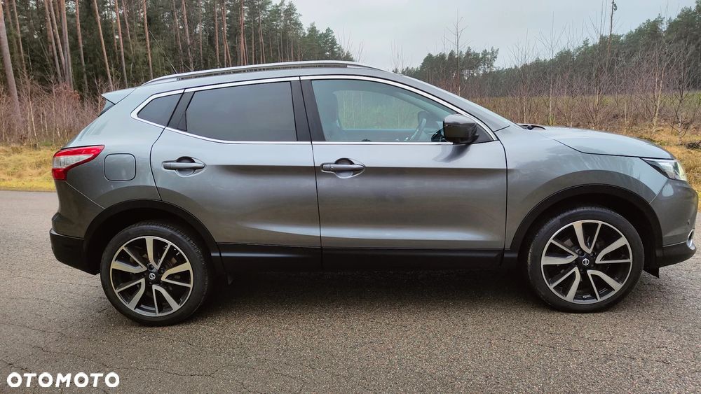 Nissan Qashqai 1.6 dCi Xtronic TEKNA+ - 14
