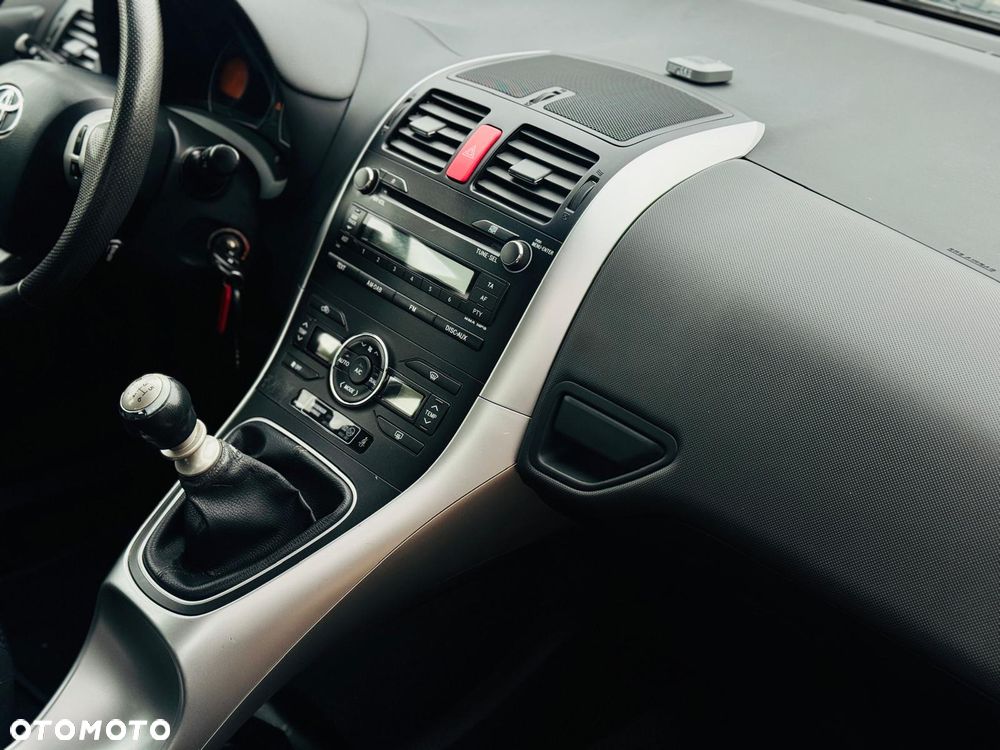Toyota Auris - 31