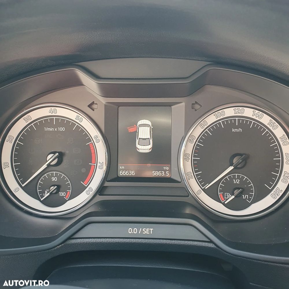 Skoda Octavia 1.5 TSI DSG Style - 8