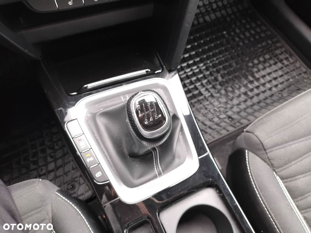 Kia ProCeed - 15