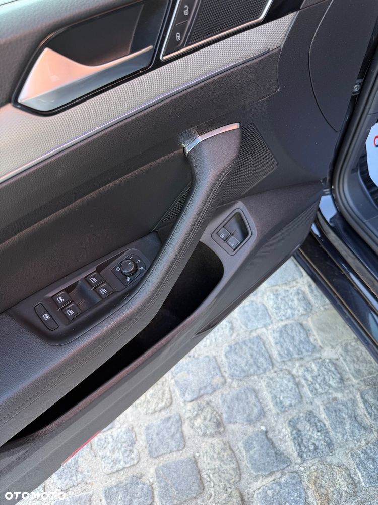 Volkswagen Passat 1.4 TSI DSG GTE - 35
