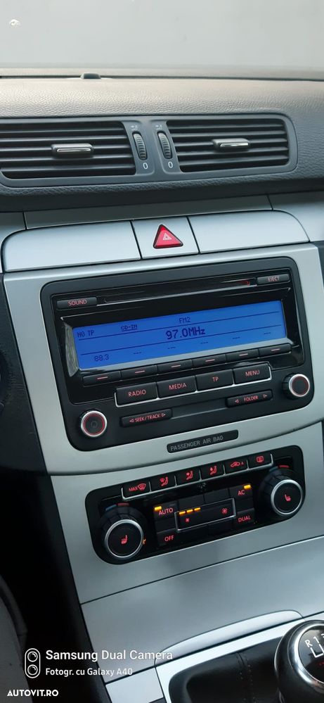 Volkswagen Passat - 8