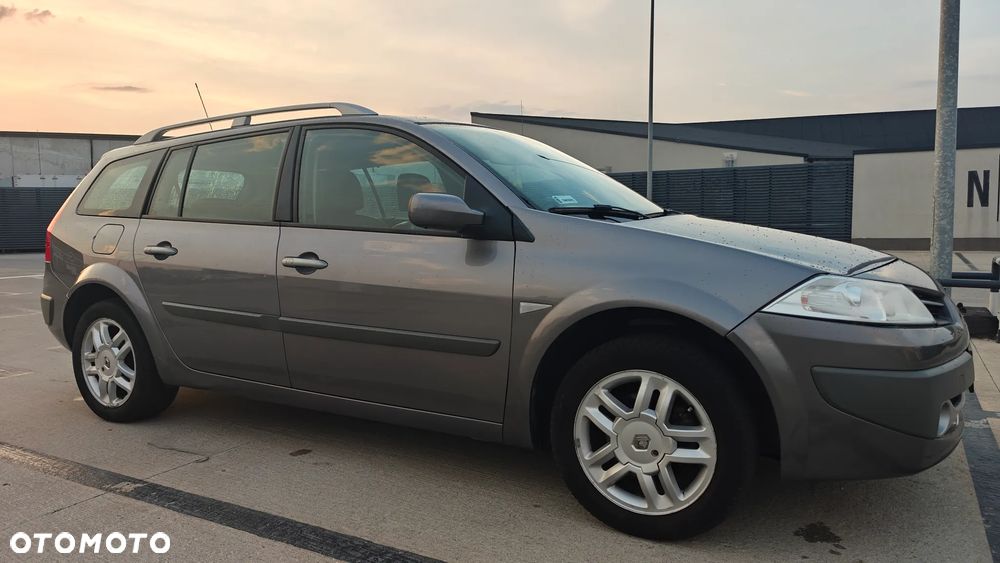 Renault Megane 1.6 Privilege - 10