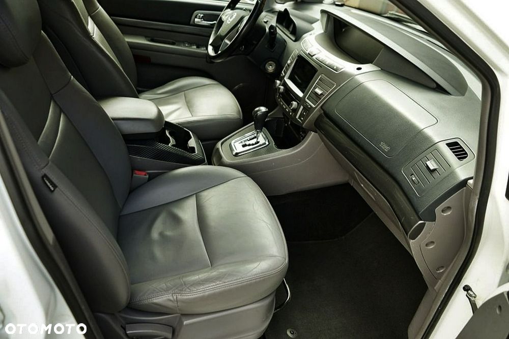 SsangYong/KGM Rodius - 17