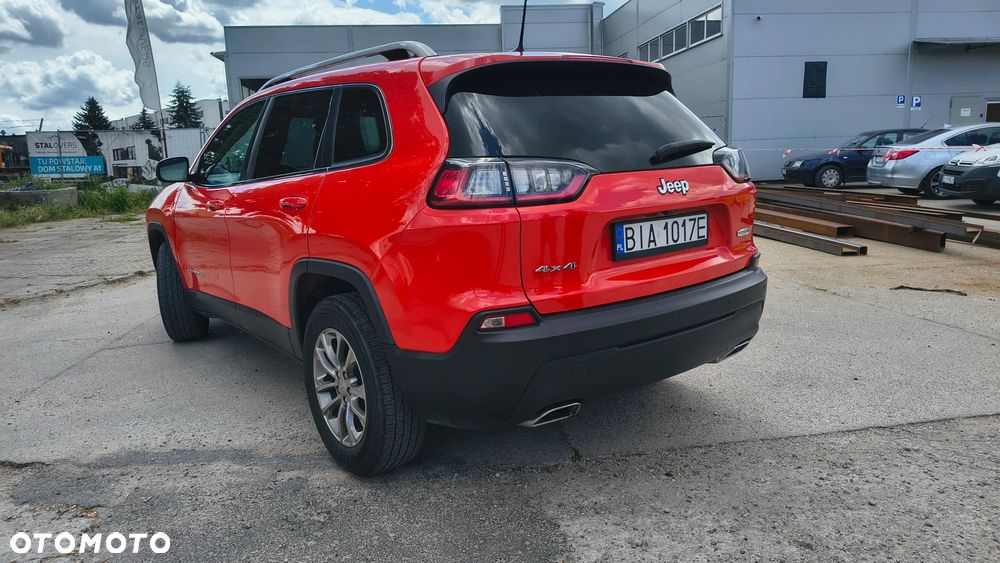 Jeep Cherokee - 9