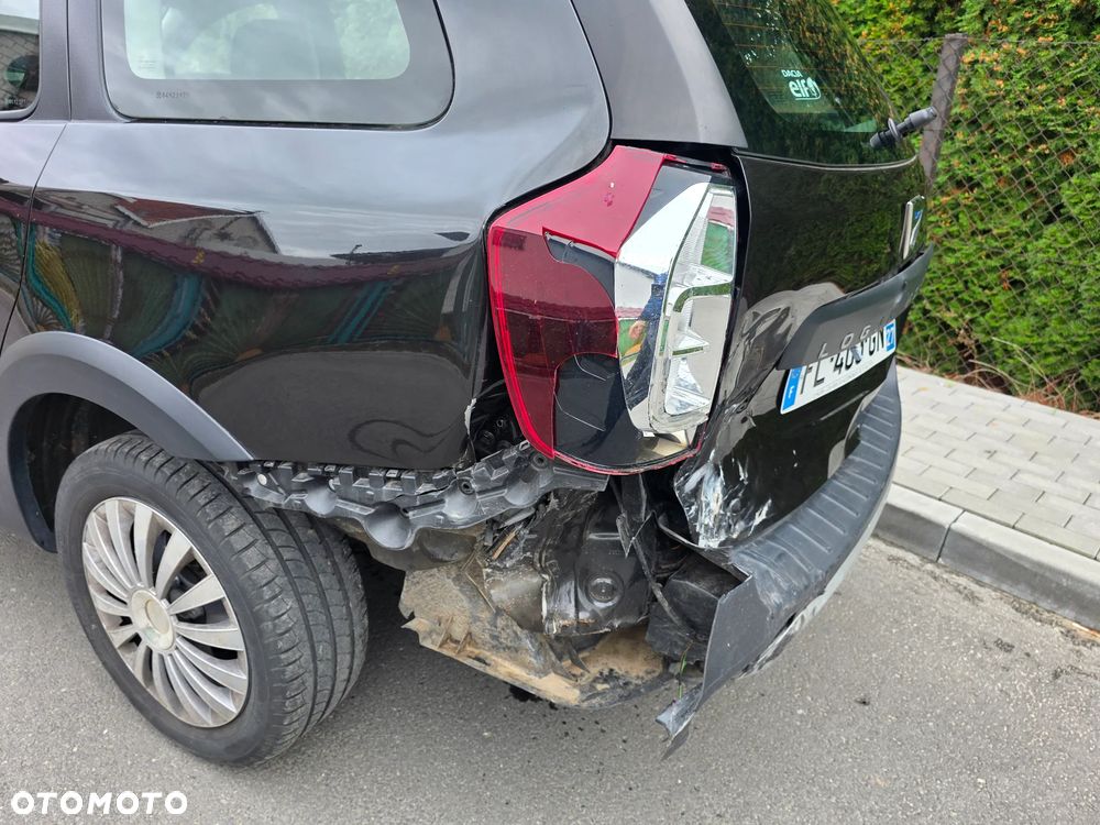 Dacia Logan TCe 90 S&S Stepway Celebration - 37