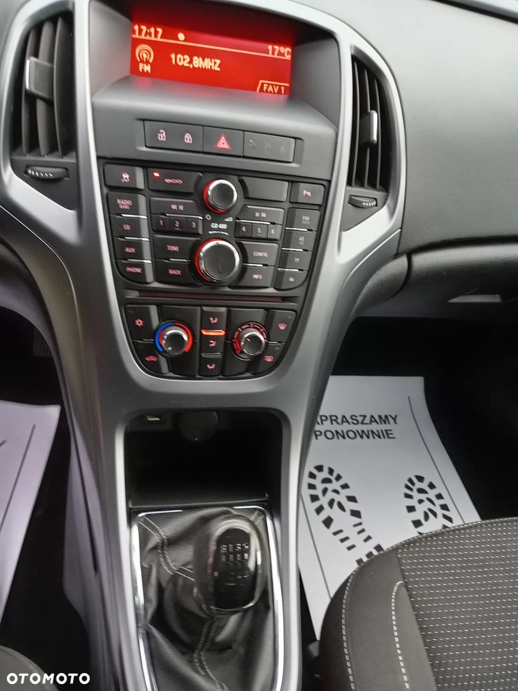 Opel Astra - 25