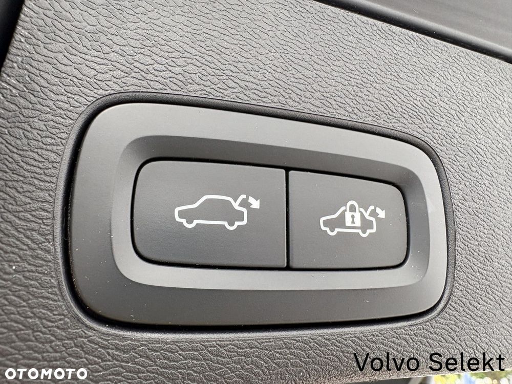 Volvo XC 60 - 25