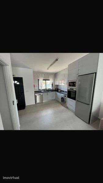 Casa para alugar emVila Nova de Canela - Grande imagem: 3/12