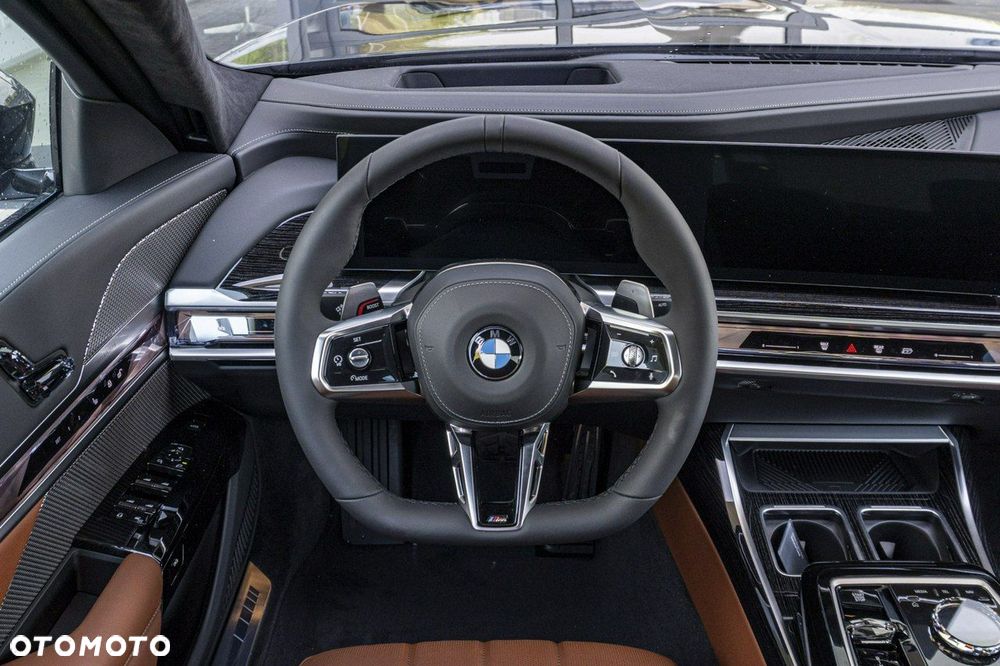 BMW Seria 7 - 18