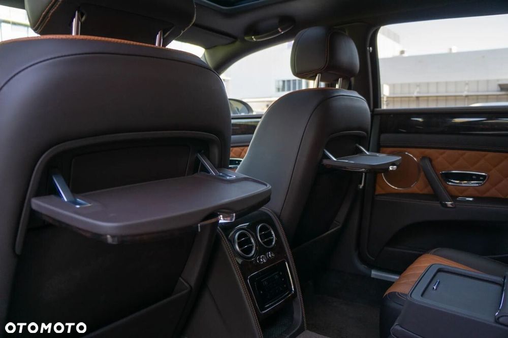 Bentley Flying Spur - 30