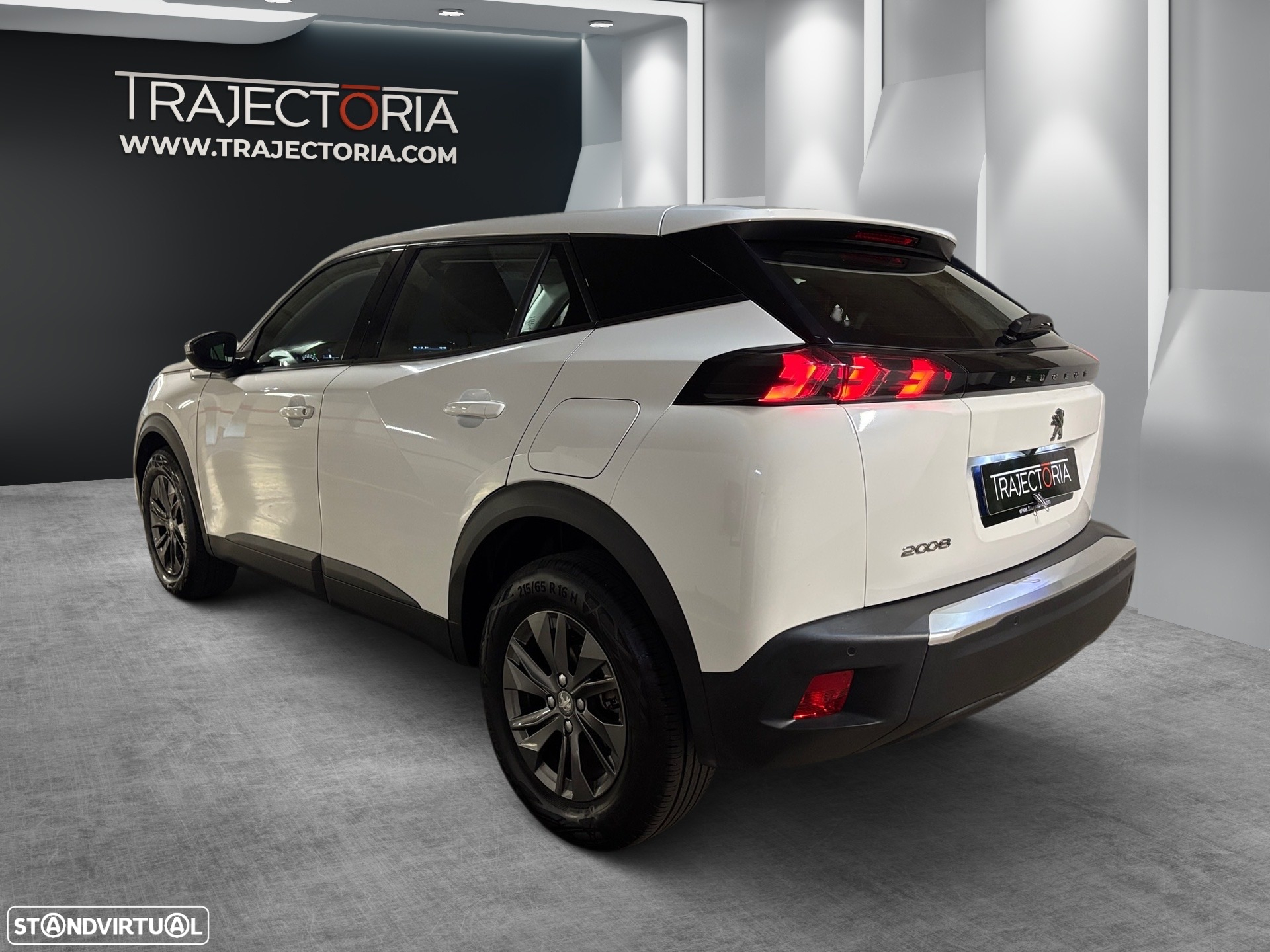 Peugeot 2008 1.2 PureTech Active Pack - 4