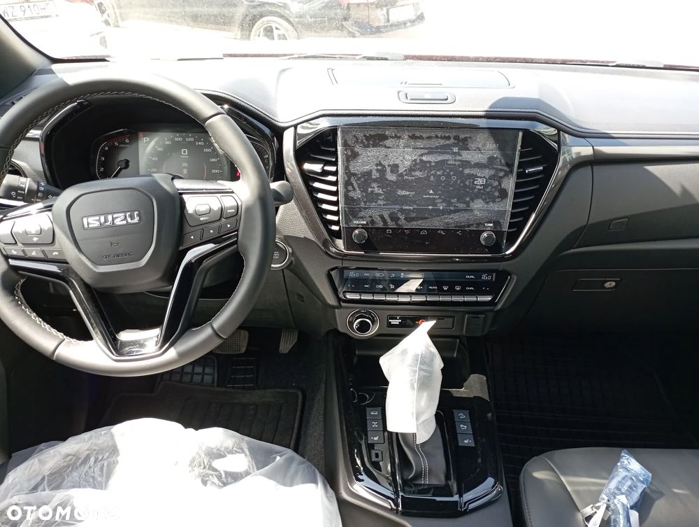 Isuzu D-Max 1.9 DC LSE - 24