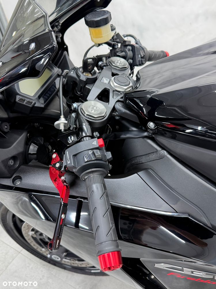 Honda CBR - 12
