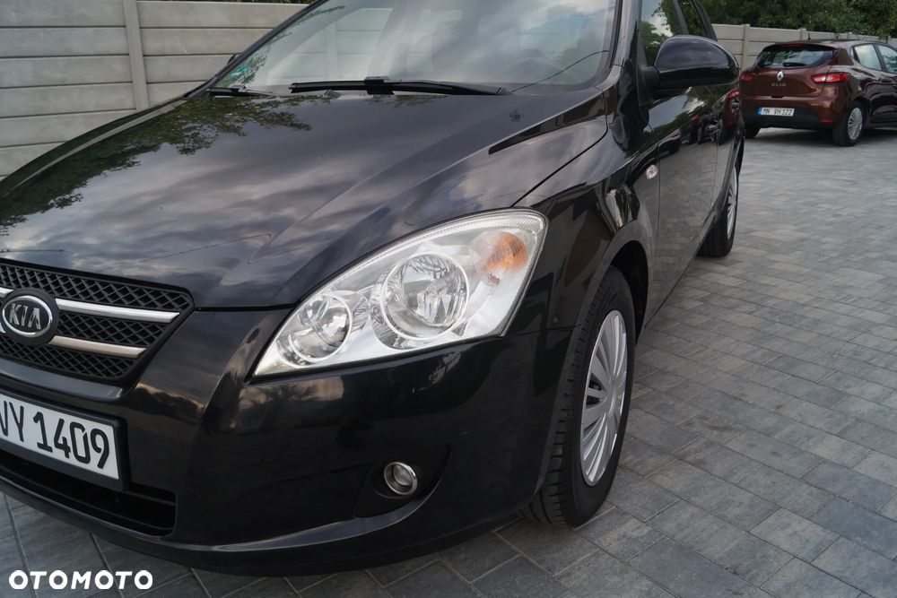 Kia Ceed - 17