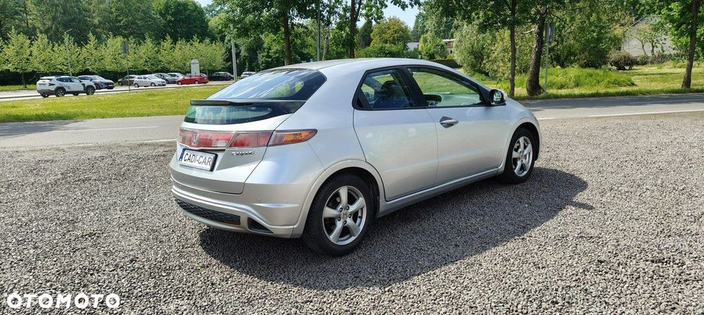Honda Civic - 4