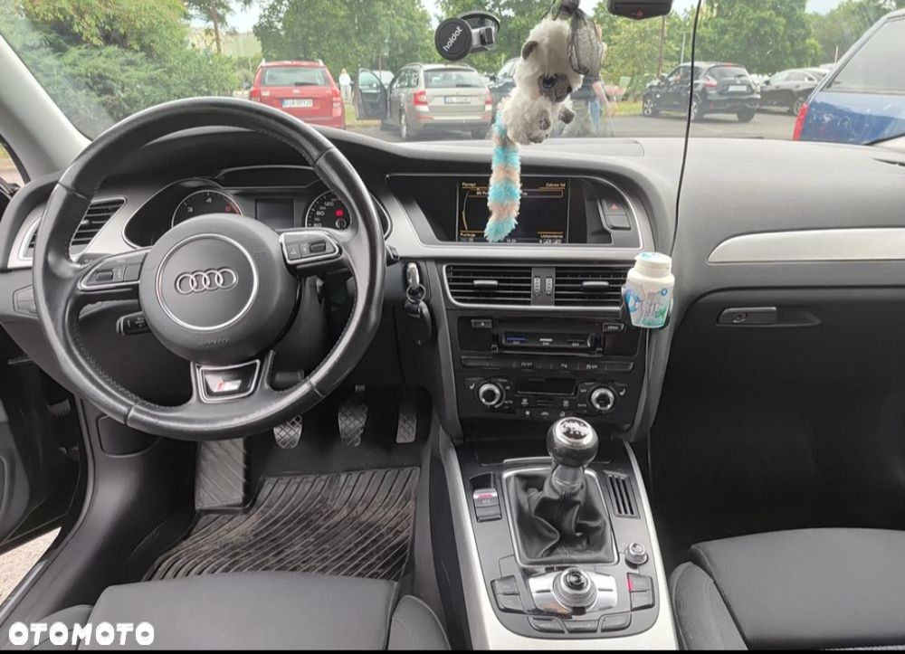 Audi A4 Avant 2.0 TDI - 16