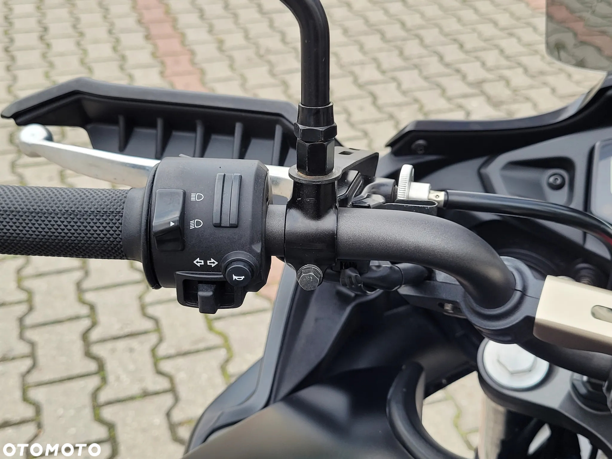 Yamaha MT - 22