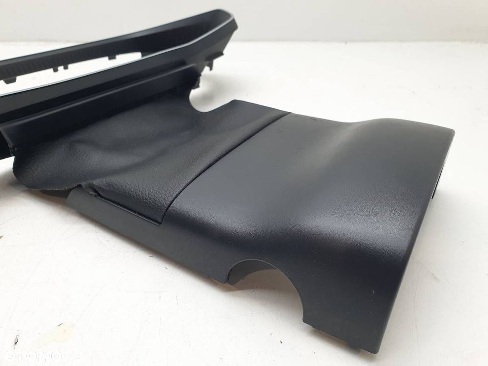 OBUDOWA RAMKA LICZNIKA SKODA OCTAVIA IV 5E3858565 - 8