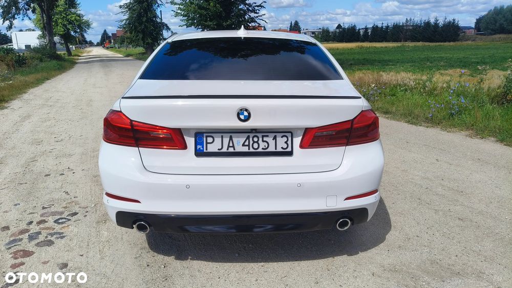 BMW Seria 5 520d xDrive Luxury Line sport - 11