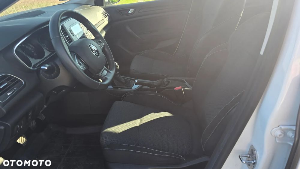 Renault Megane 1.3 TCe FAP Life - 8