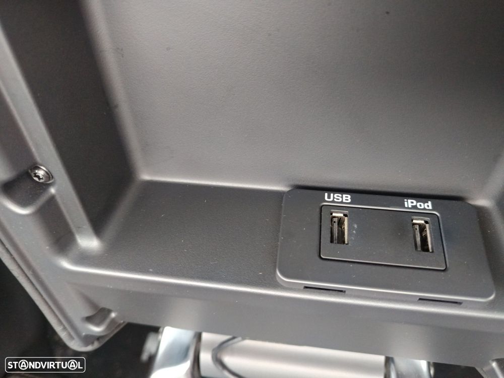 Land Rover Discovery 4 3.0 TD V6 HSE - 17