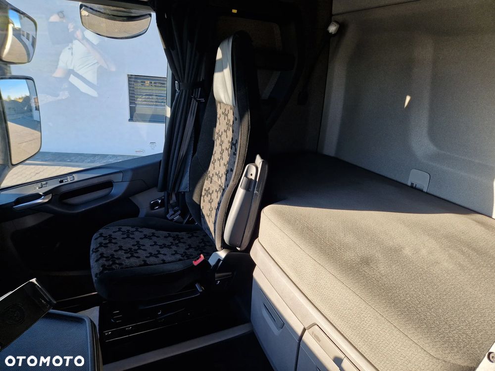 Scania R410/ 2019r/ 6x2 PUSCHER/ ZAWIESZENIE FULL PODUSZKA/ KLIMA POSTOJOWA/ SERWIS NIEMCY - 22