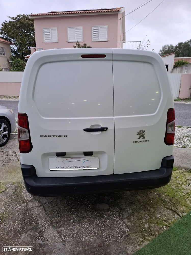 Peugeot Partener  1.5 Blue HDI Pro Standard 3 lugares - 23