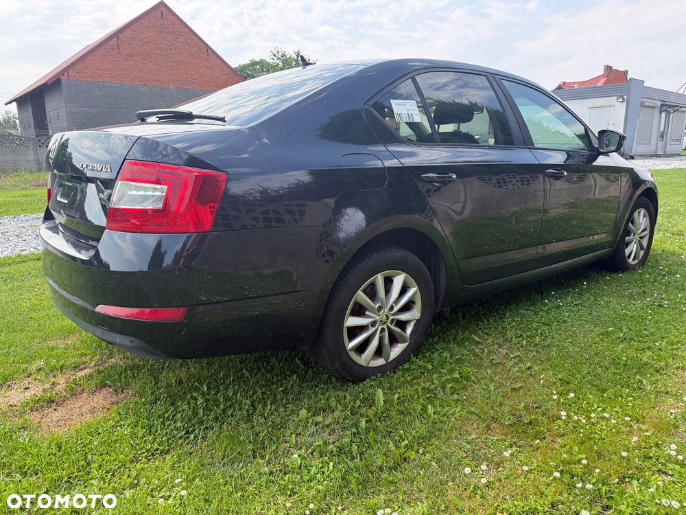 Skoda Octavia 2.0 TDI DPF Elegance DSG - 4