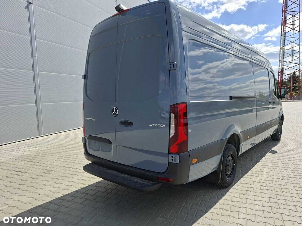 Mercedes-Benz Sprinter 317 CDI - 7